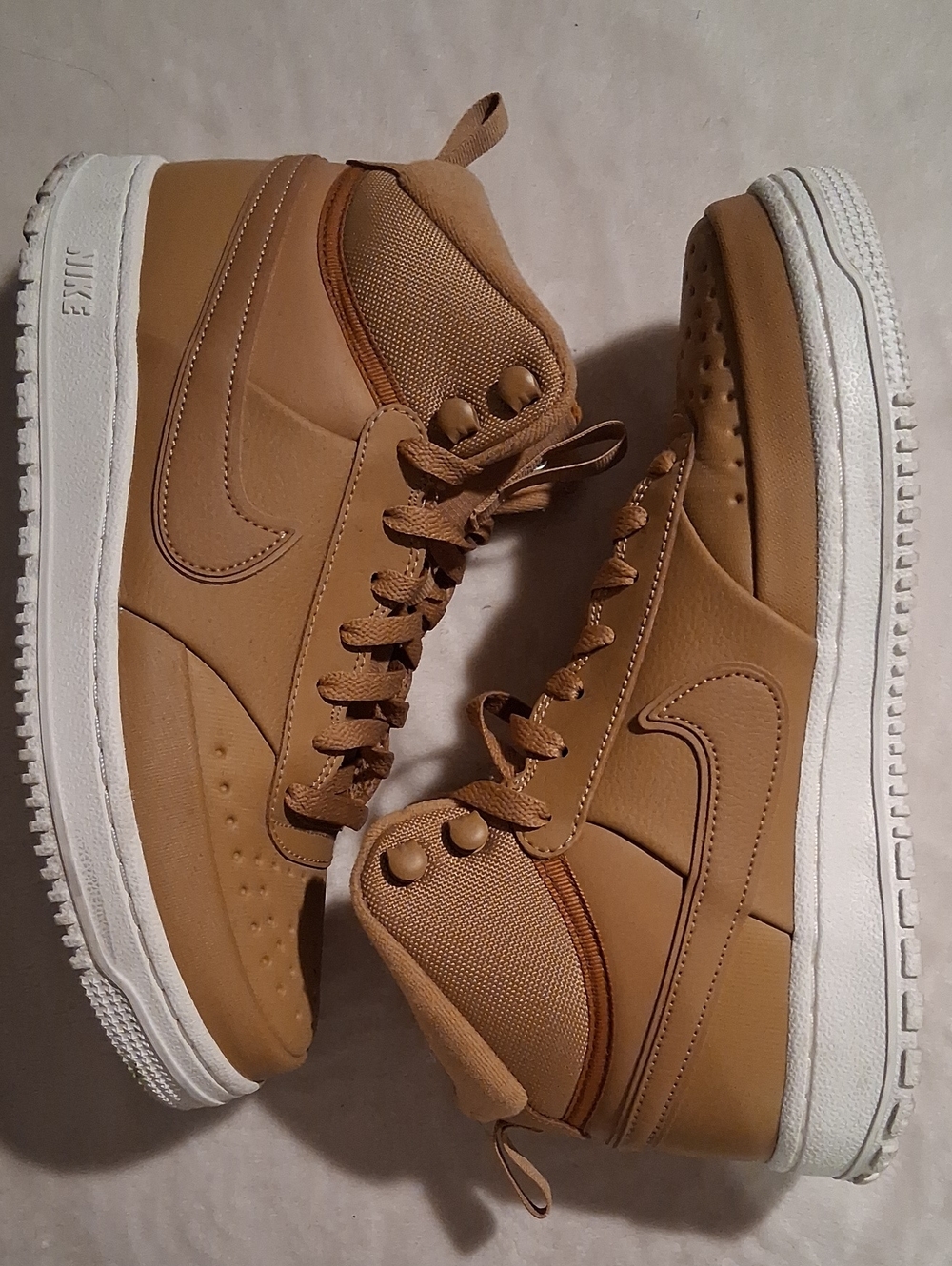 Nike Men’s Brown/Tan High-Top Sneakers